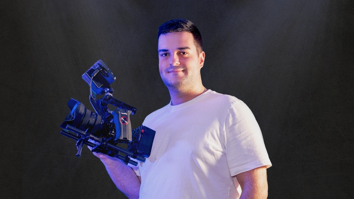 Andrei - videograf și social media manager